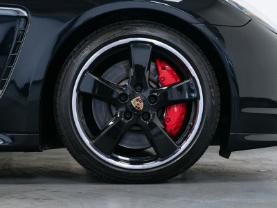 Porsche Panamera Gts