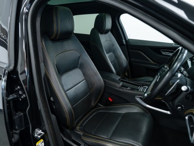 Jaguar F Pace