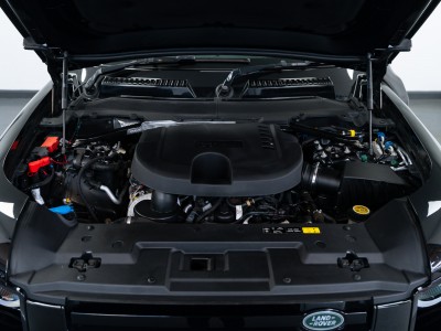 Land Rover Defender 90
