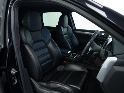 Porsche Cayenne Gts