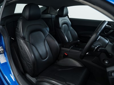 Audi R8 V10