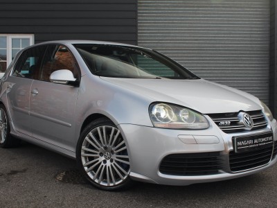 Volkswagen Golf R32