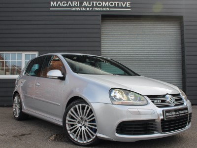 Volkswagen Golf R32