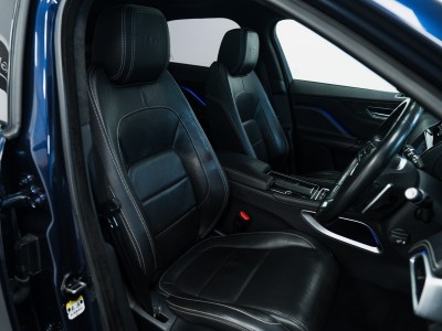 Jaguar F Pace